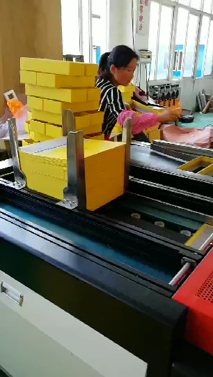 全自動帶翻版煙盒組裝機(jī)
